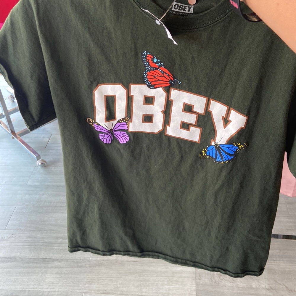 Obey tshirt
